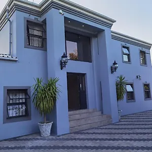 https://victoria-guest-lodge.hotels-capetown.com