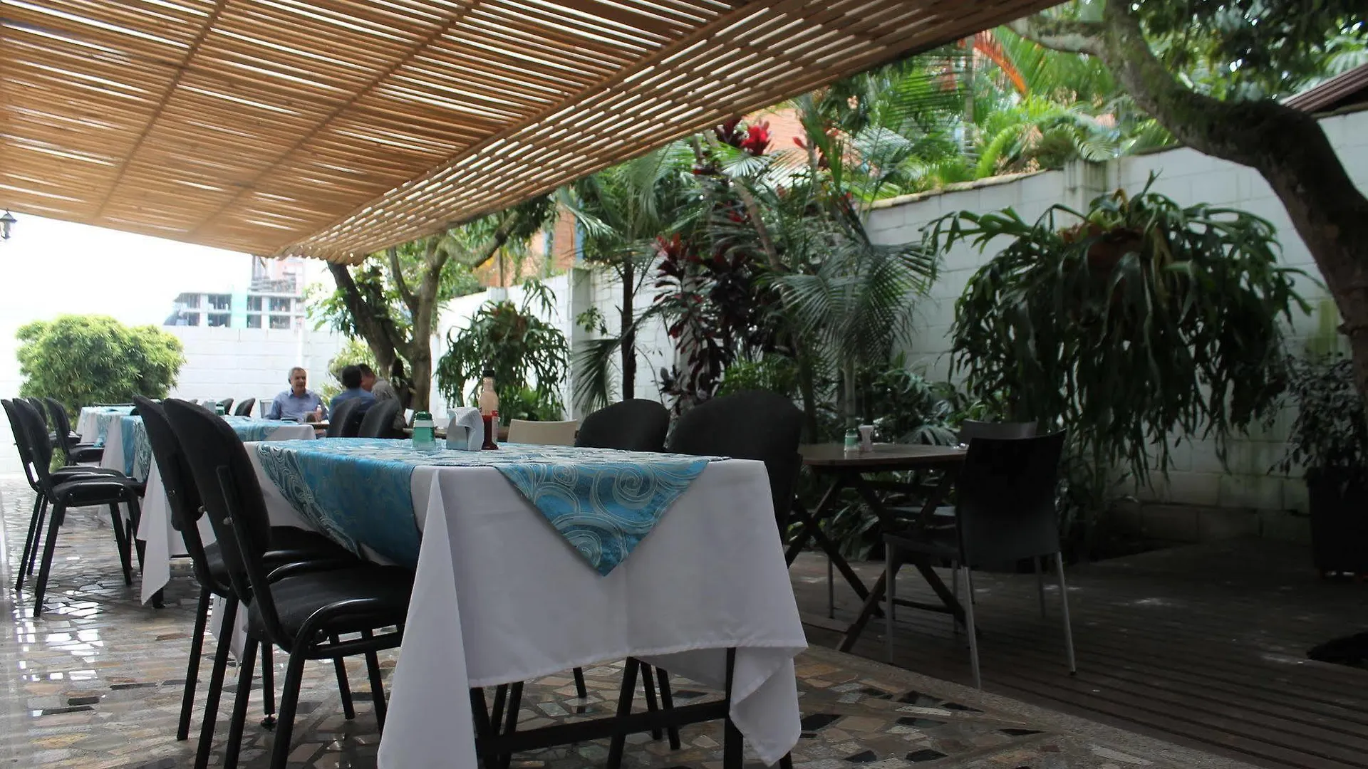 Greenview Medellin By St Hoteles